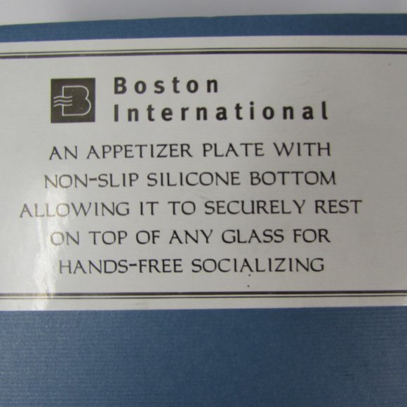 🍍🍍🍍 3 / $15  Non-Slip Bottom Tid-Bit / Snack Plate 4 pc. Set - Picture 6 of 8